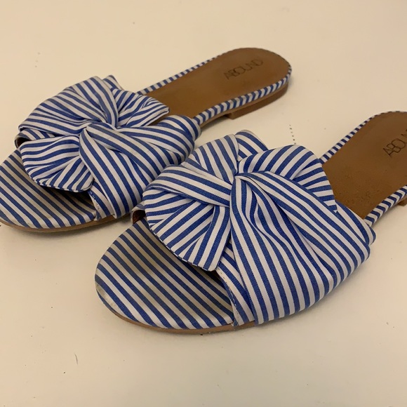 Blue stripe sandals - Picture 5 of 5